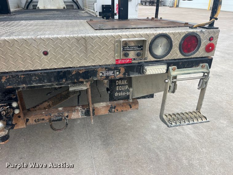 image for item LD9303 2017 Ford F550 Super Duty XL bucket truck