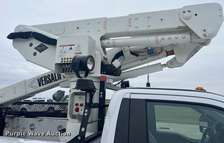 image for item LD9303 2017 Ford F550 Super Duty XL bucket truck