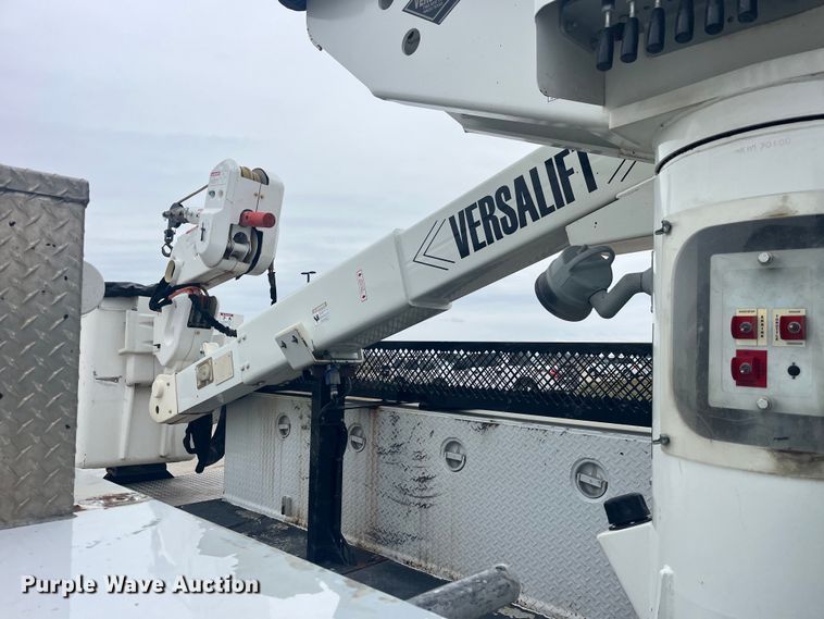 image for item LD9303 2017 Ford F550 Super Duty XL bucket truck