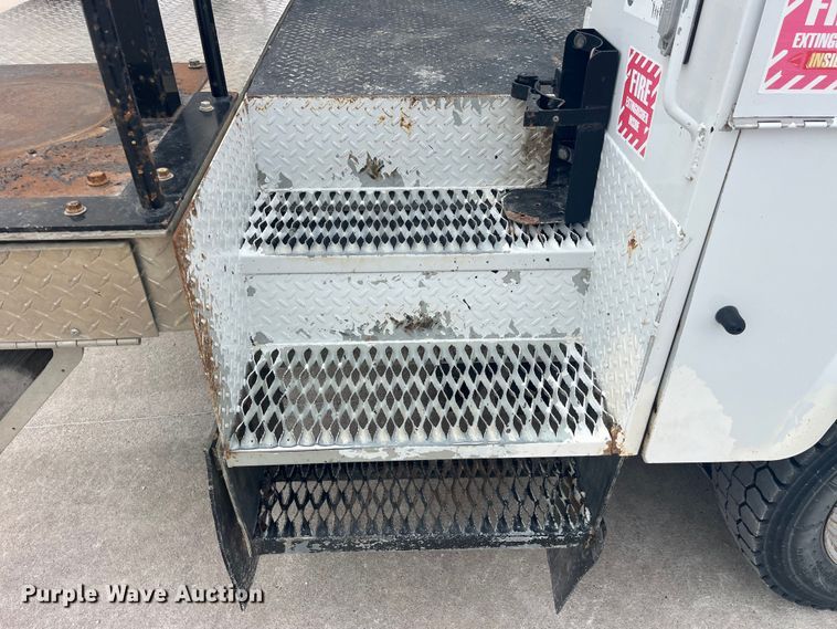 image for item LD9303 2017 Ford F550 Super Duty XL bucket truck