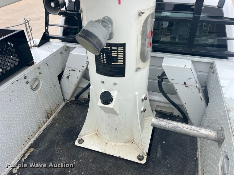 image for item LD9303 2017 Ford F550 Super Duty XL bucket truck