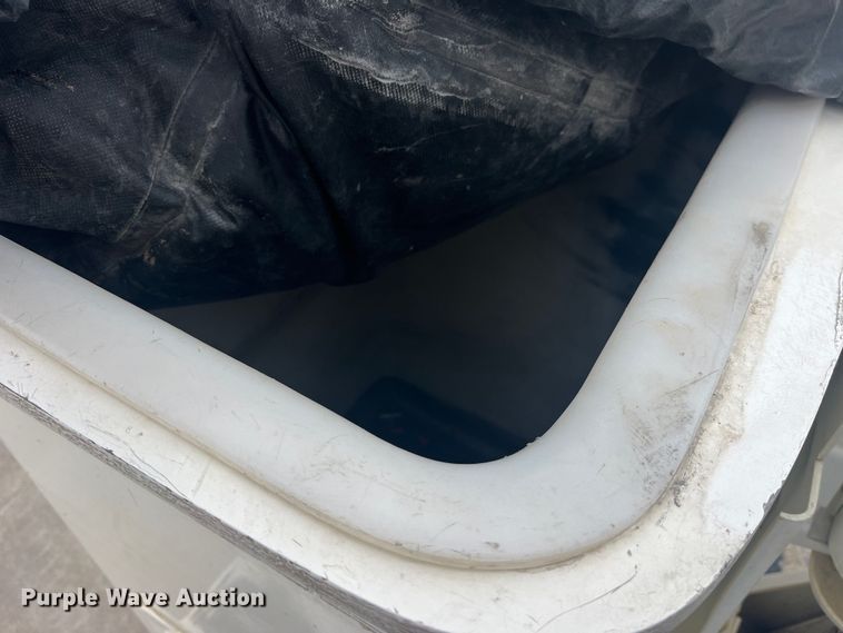 image for item LD9303 2017 Ford F550 Super Duty XL bucket truck