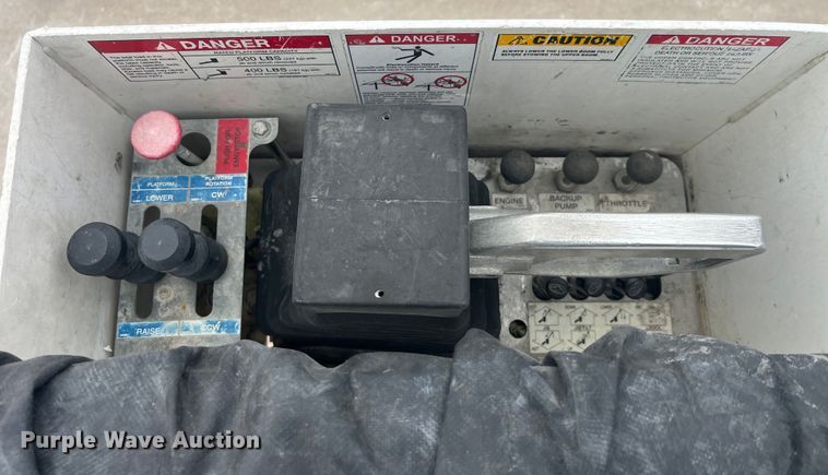 image for item LD9303 2017 Ford F550 Super Duty XL bucket truck