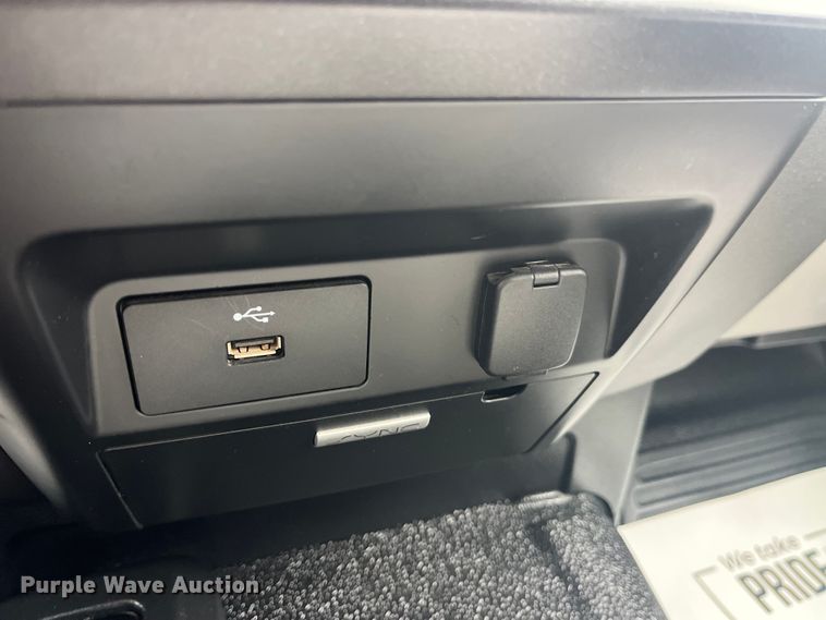 image for item LD9303 2017 Ford F550 Super Duty XL bucket truck