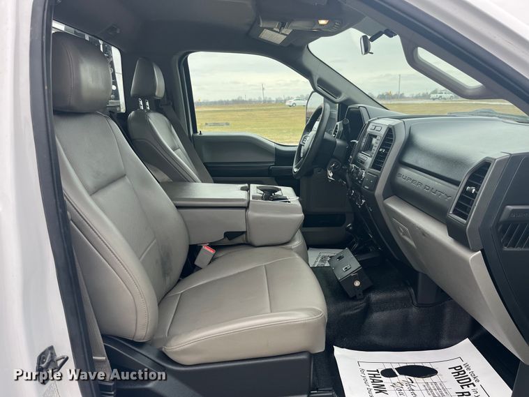 image for item LD9303 2017 Ford F550 Super Duty XL bucket truck