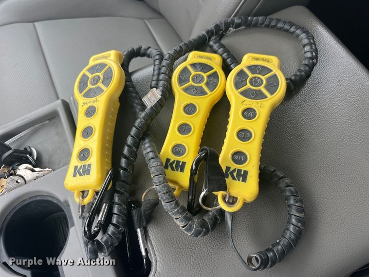 image for item LD9303 2017 Ford F550 Super Duty XL bucket truck