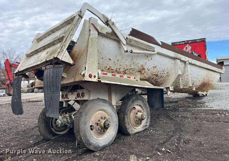 image for item LE9004 1989 Fruehauf  DRXX-M2-30 end dump trailer