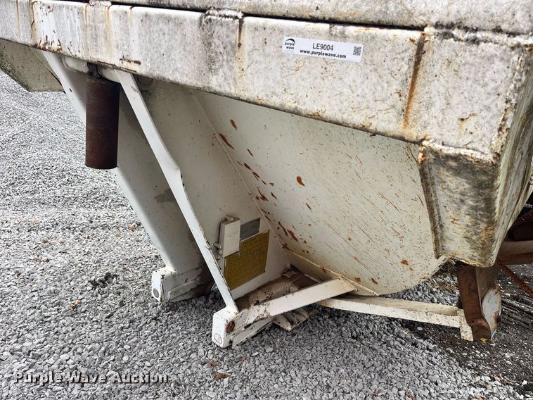 image for item LE9004 1989 Fruehauf  DRXX-M2-30 end dump trailer