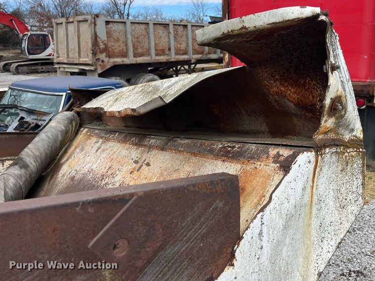 image for item LE9004 1989 Fruehauf  DRXX-M2-30 end dump trailer