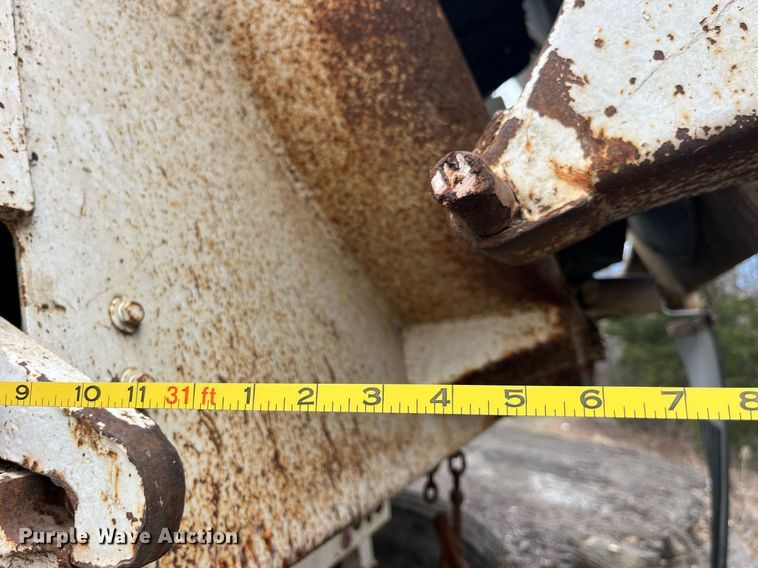 image for item LE9004 1989 Fruehauf  DRXX-M2-30 end dump trailer