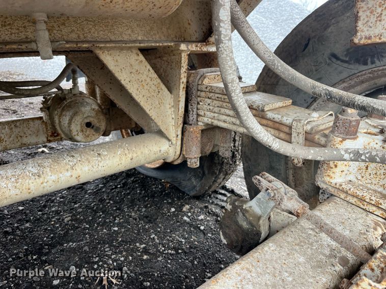 image for item LE9004 1989 Fruehauf  DRXX-M2-30 end dump trailer