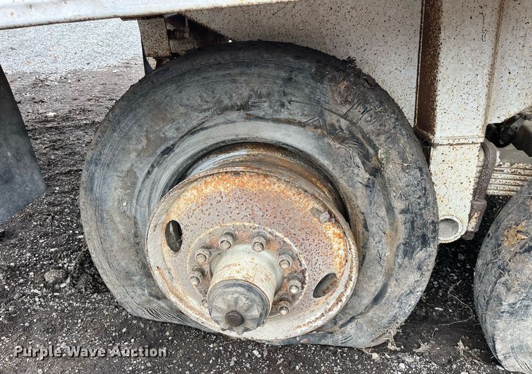 image for item LE9004 1989 Fruehauf  DRXX-M2-30 end dump trailer