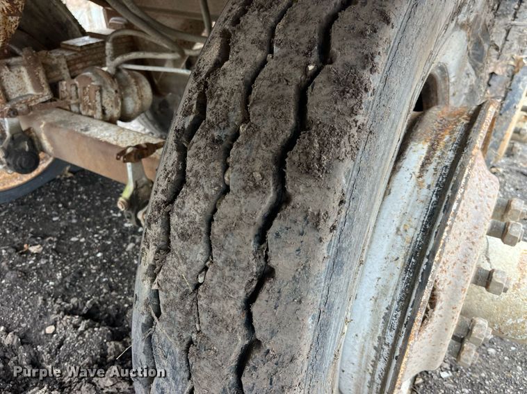 image for item LE9004 1989 Fruehauf  DRXX-M2-30 end dump trailer