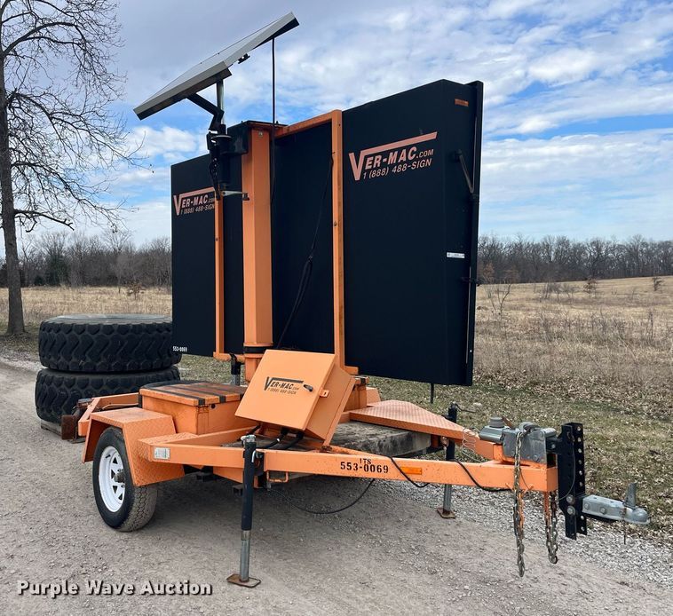 image for item LE9008 2008 Ver-Mac message board trailer