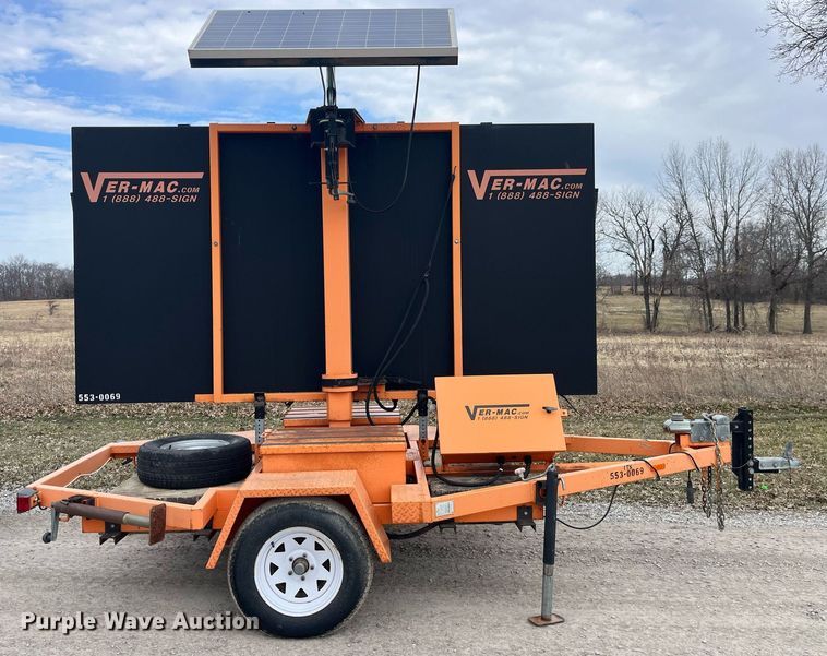 image for item LE9008 2008 Ver-Mac message board trailer