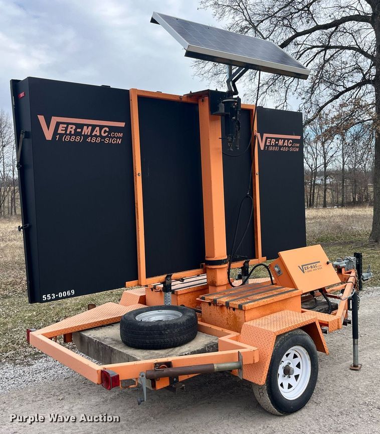 image for item LE9008 2008 Ver-Mac message board trailer