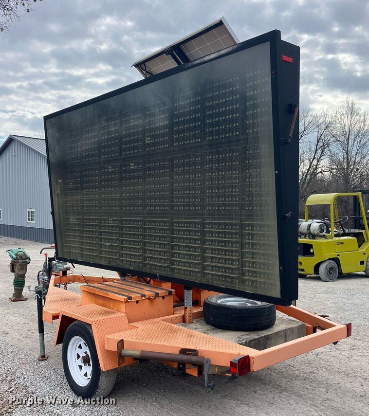 image for item LE9008 2008 Ver-Mac message board trailer