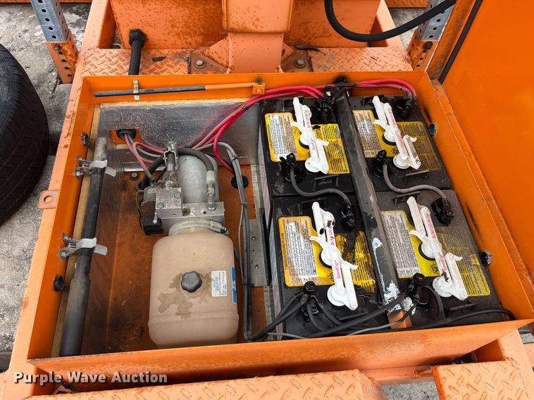 image for item LE9008 2008 Ver-Mac message board trailer