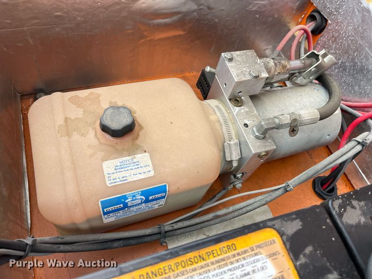 image for item LE9008 2008 Ver-Mac message board trailer