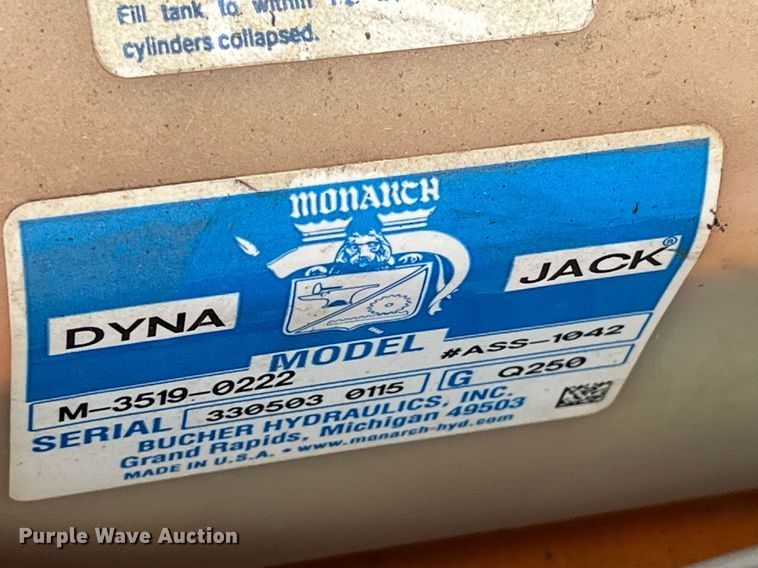 image for item LE9008 2008 Ver-Mac message board trailer