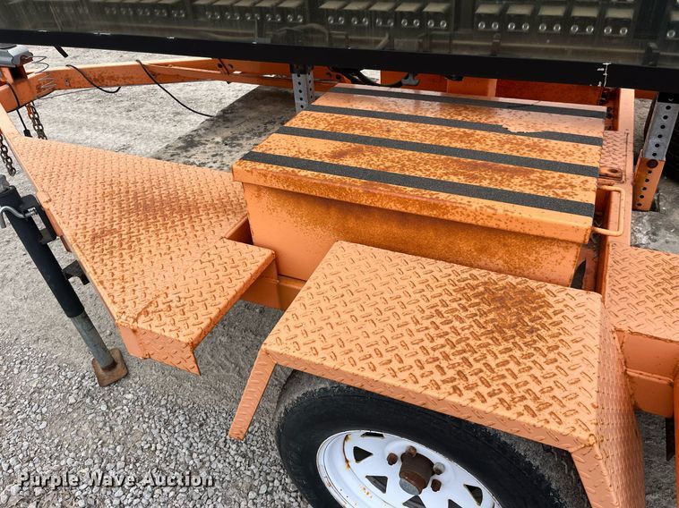 image for item LE9008 2008 Ver-Mac message board trailer