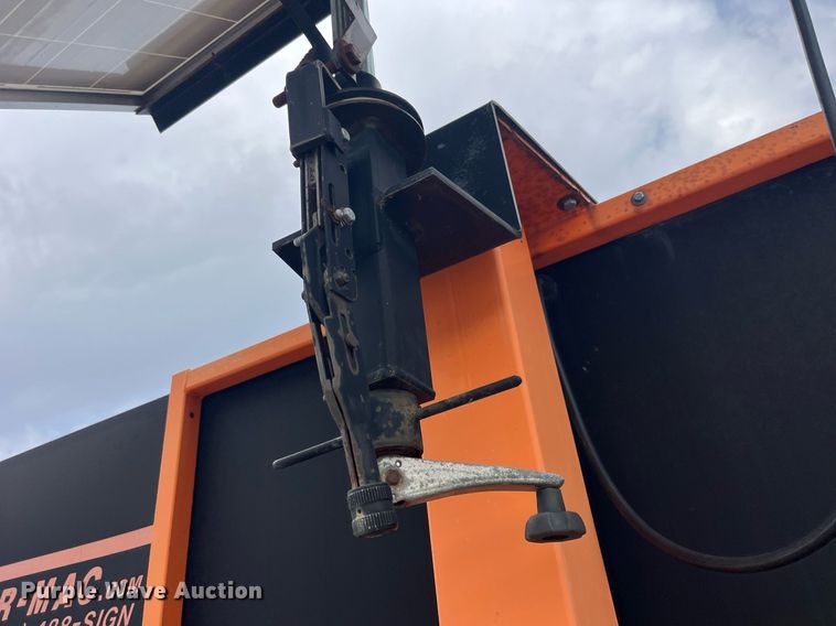 image for item LE9008 2008 Ver-Mac message board trailer