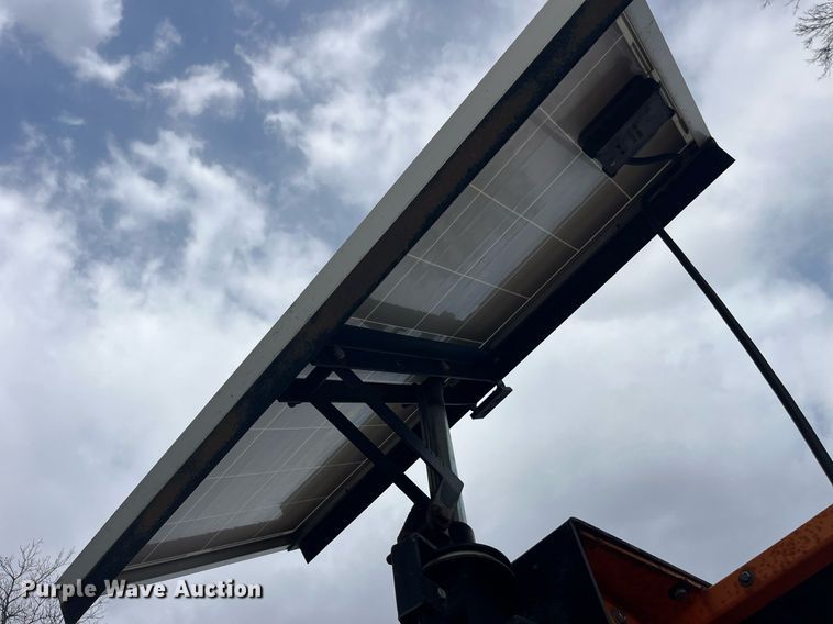 image for item LE9008 2008 Ver-Mac message board trailer