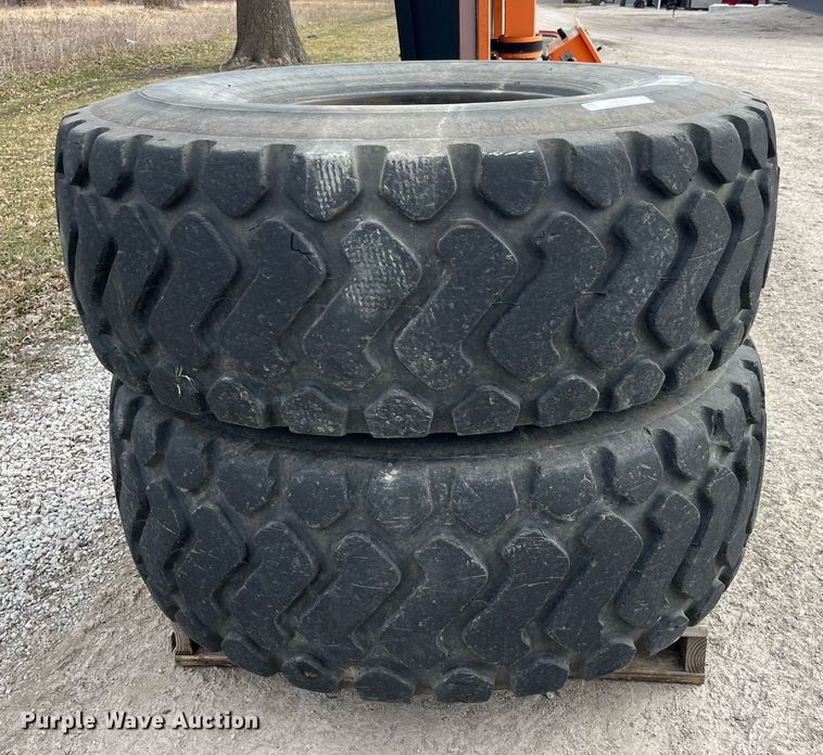 image for item LE9009 (2) JCB Earthmover 20.5R25 tires