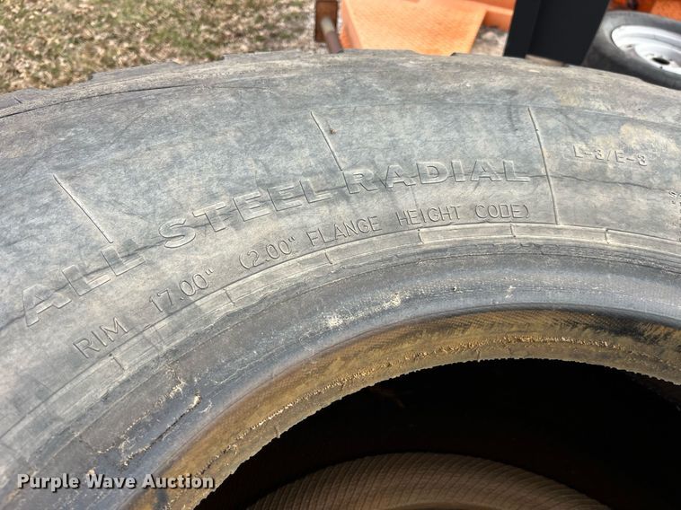 image for item LE9009 (2) JCB Earthmover 20.5R25 tires