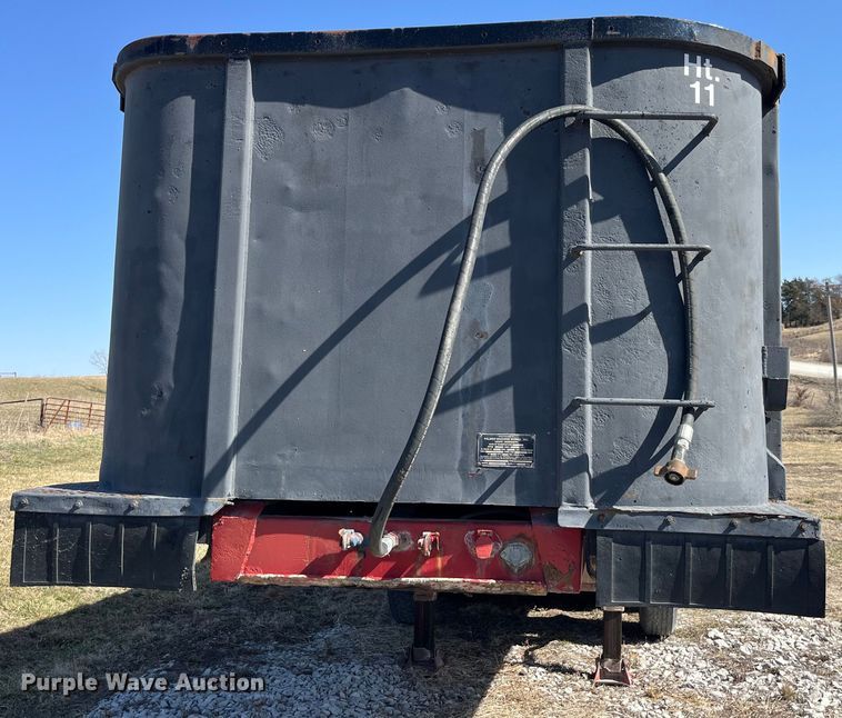 image for item LE9025 1995 Palmer TA-26F end dump trailer
