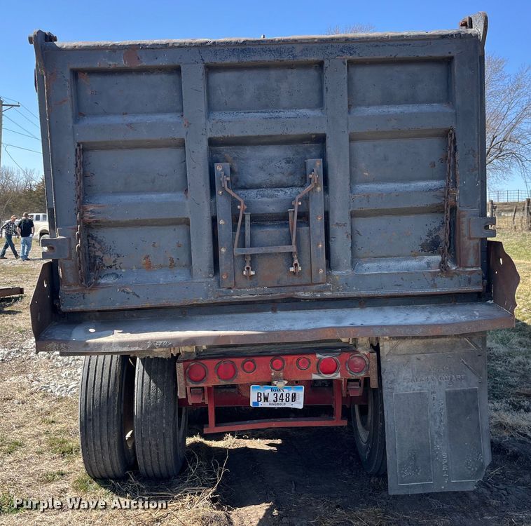 image for item LE9025 1995 Palmer TA-26F end dump trailer