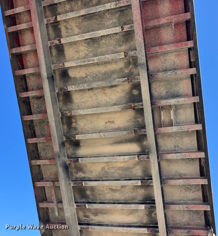 image for item LE9025 1995 Palmer TA-26F end dump trailer