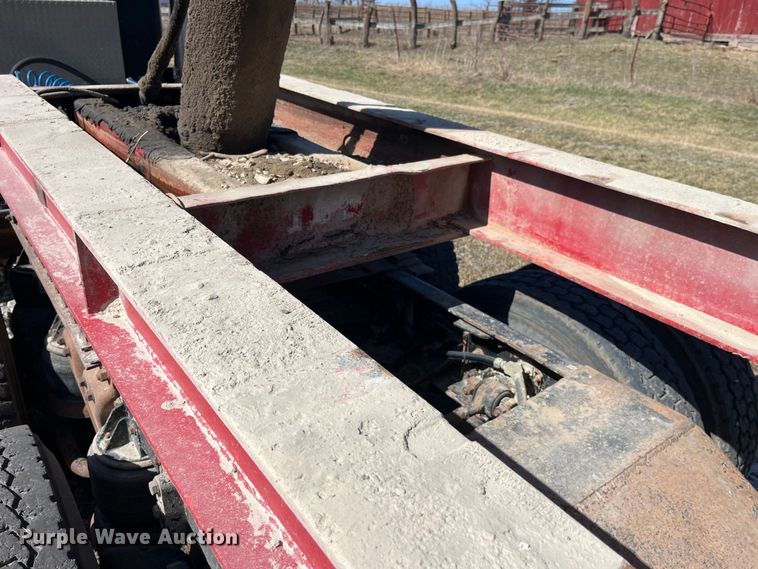 image for item LE9025 1995 Palmer TA-26F end dump trailer