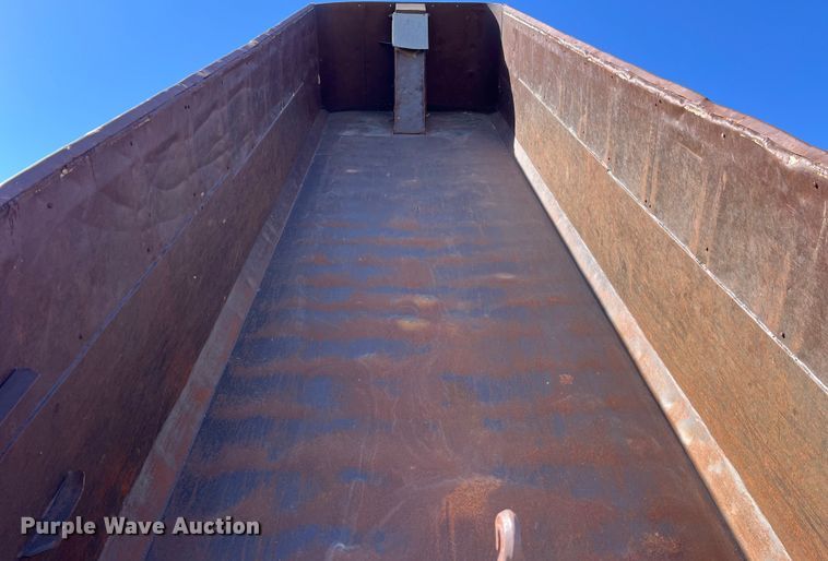image for item LE9025 1995 Palmer TA-26F end dump trailer