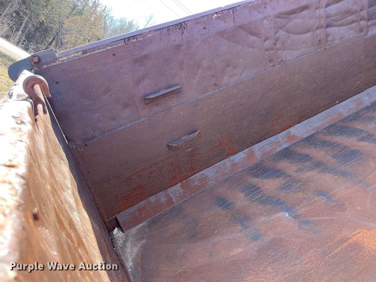 image for item LE9025 1995 Palmer TA-26F end dump trailer