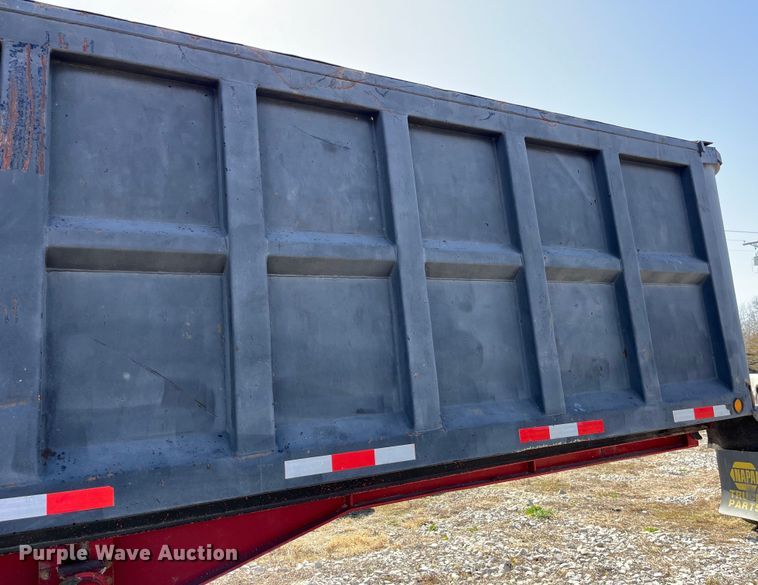 image for item LE9025 1995 Palmer TA-26F end dump trailer