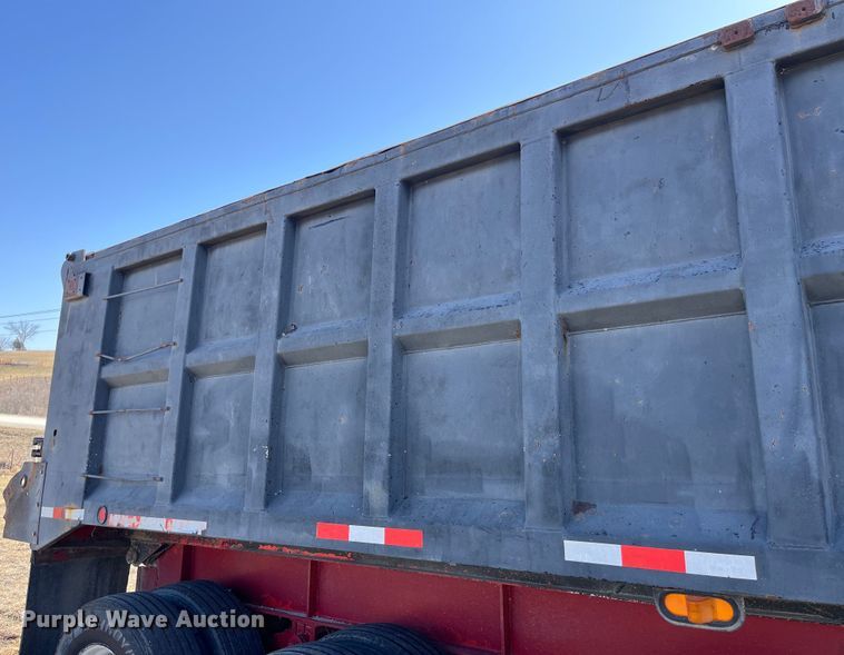 image for item LE9025 1995 Palmer TA-26F end dump trailer