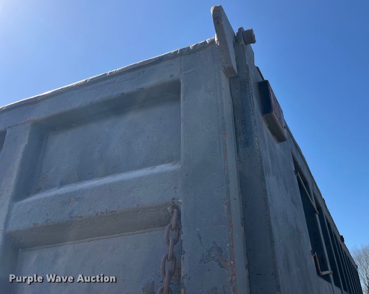 image for item LE9025 1995 Palmer TA-26F end dump trailer