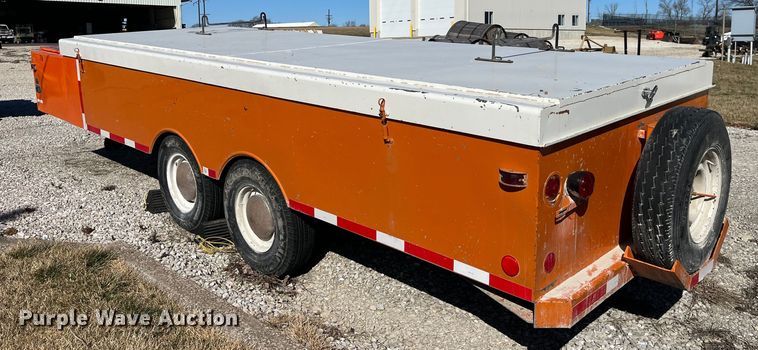 image for item LE9030 1979 A.B. Chance H/S hot stick utility trailer
