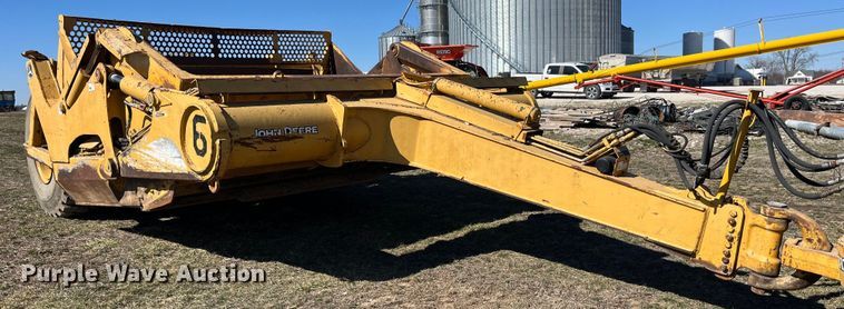 image for item LE9032 2005 John Deere  2112E scraper