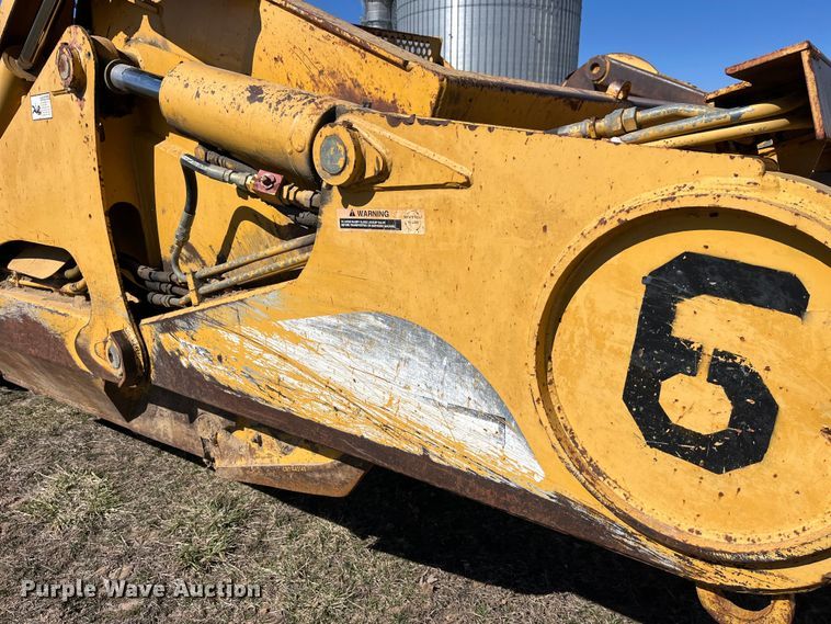 image for item LE9032 2005 John Deere  2112E scraper