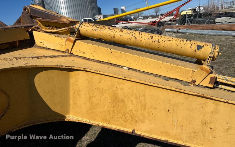 image for item LE9032 2005 John Deere  2112E scraper