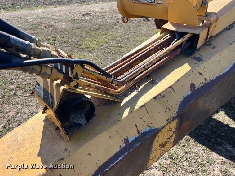 image for item LE9033 2005 John Deere  2112E scraper