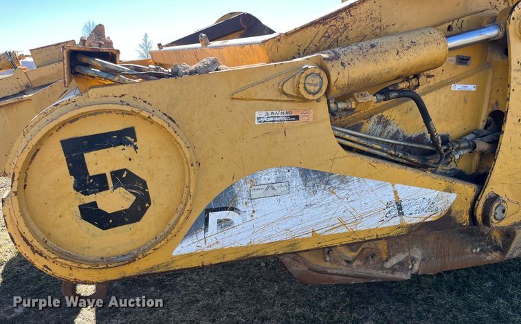 image for item LE9033 2005 John Deere  2112E scraper