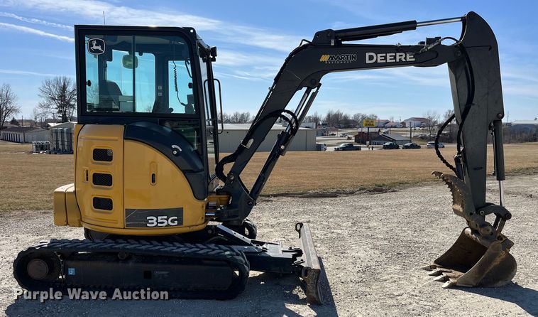image for item LE9036 2015 John Deere 35G mini excavator