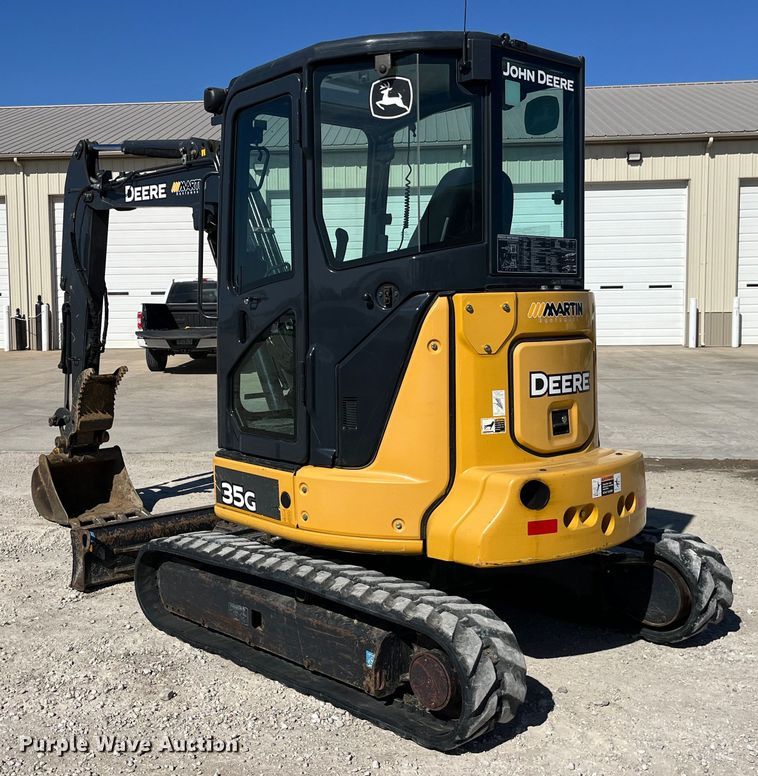 image for item LE9036 2015 John Deere 35G mini excavator