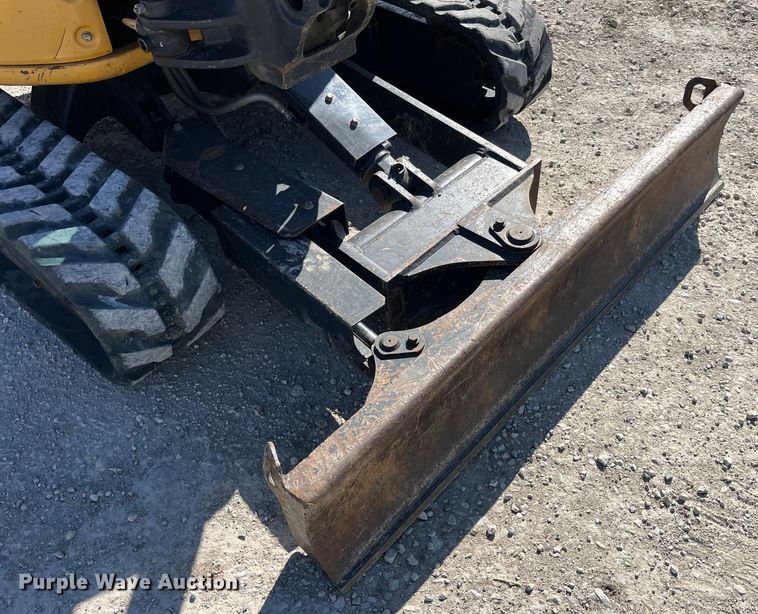 image for item LE9036 2015 John Deere 35G mini excavator