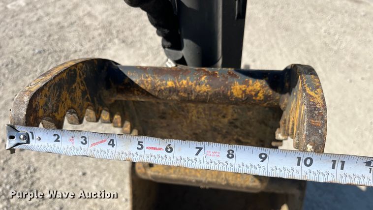 image for item LE9036 2015 John Deere 35G mini excavator