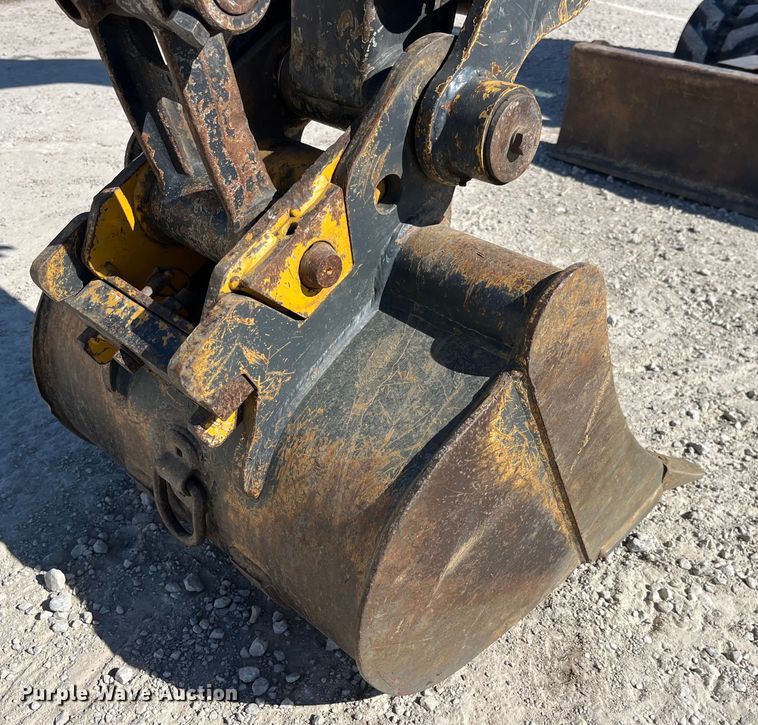 image for item LE9036 2015 John Deere 35G mini excavator