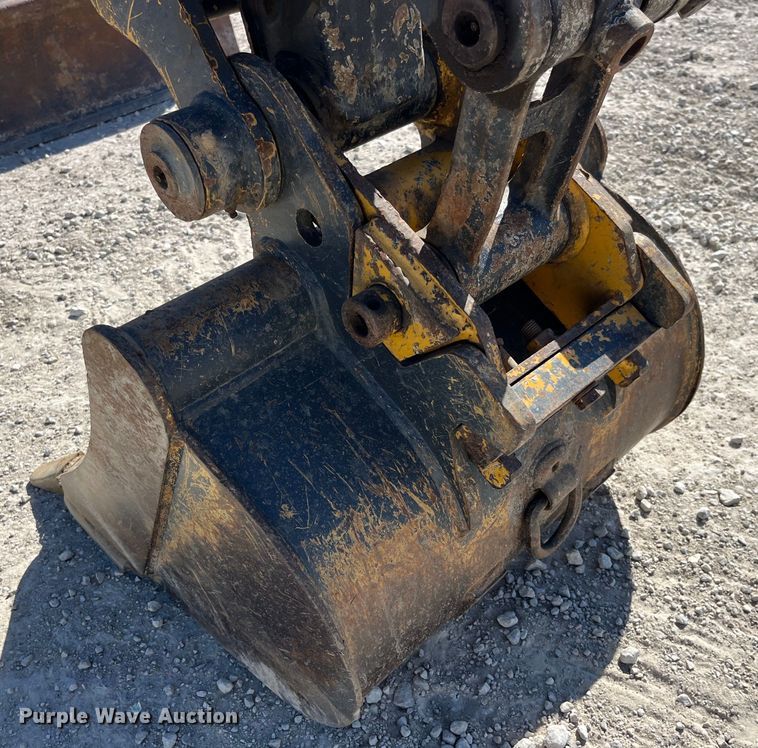 image for item LE9036 2015 John Deere 35G mini excavator